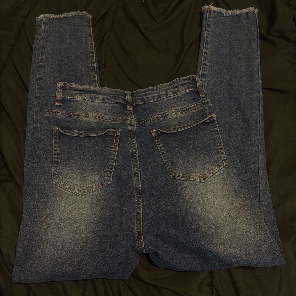 SHEIN Blue Ankle Cropped Jeans with Tapered Legs